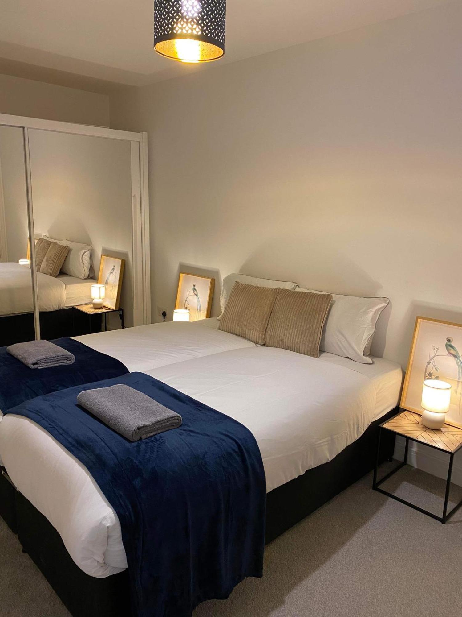 Crawley 2Bed Apartament Close To Gatwick Airport Copthorne  Екстериор снимка
