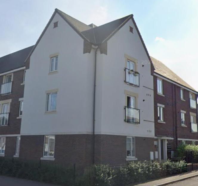 Crawley 2Bed Apartament Close To Gatwick Airport Copthorne  Екстериор снимка